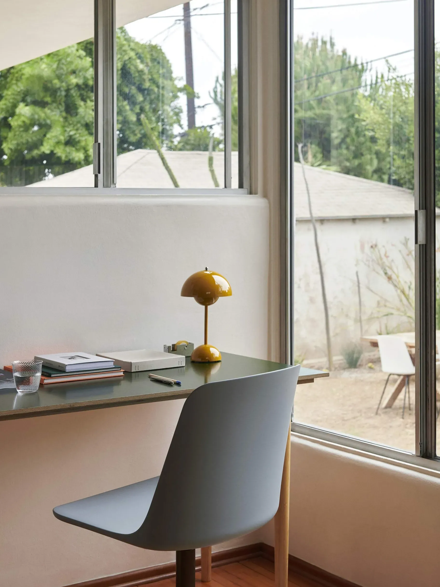 BENSIMON Lampes À Poser<Lampe de table sans fil rechargeable flowerpot vp9 - &tradition MOUTARDE