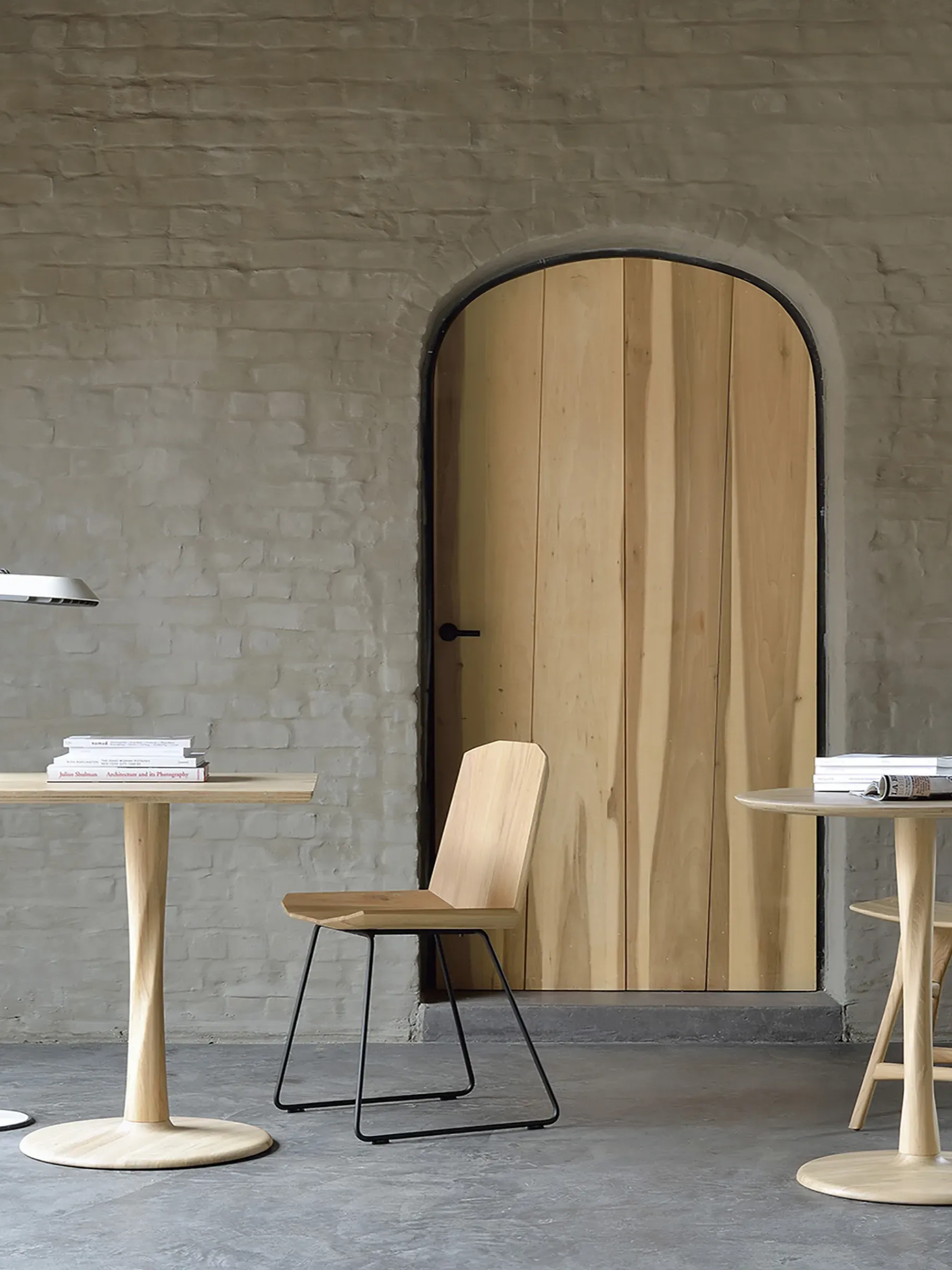 BENSIMON Tables & Consoles<Table carre torsion chene massif 70 cm - ethnicraft #ffffff