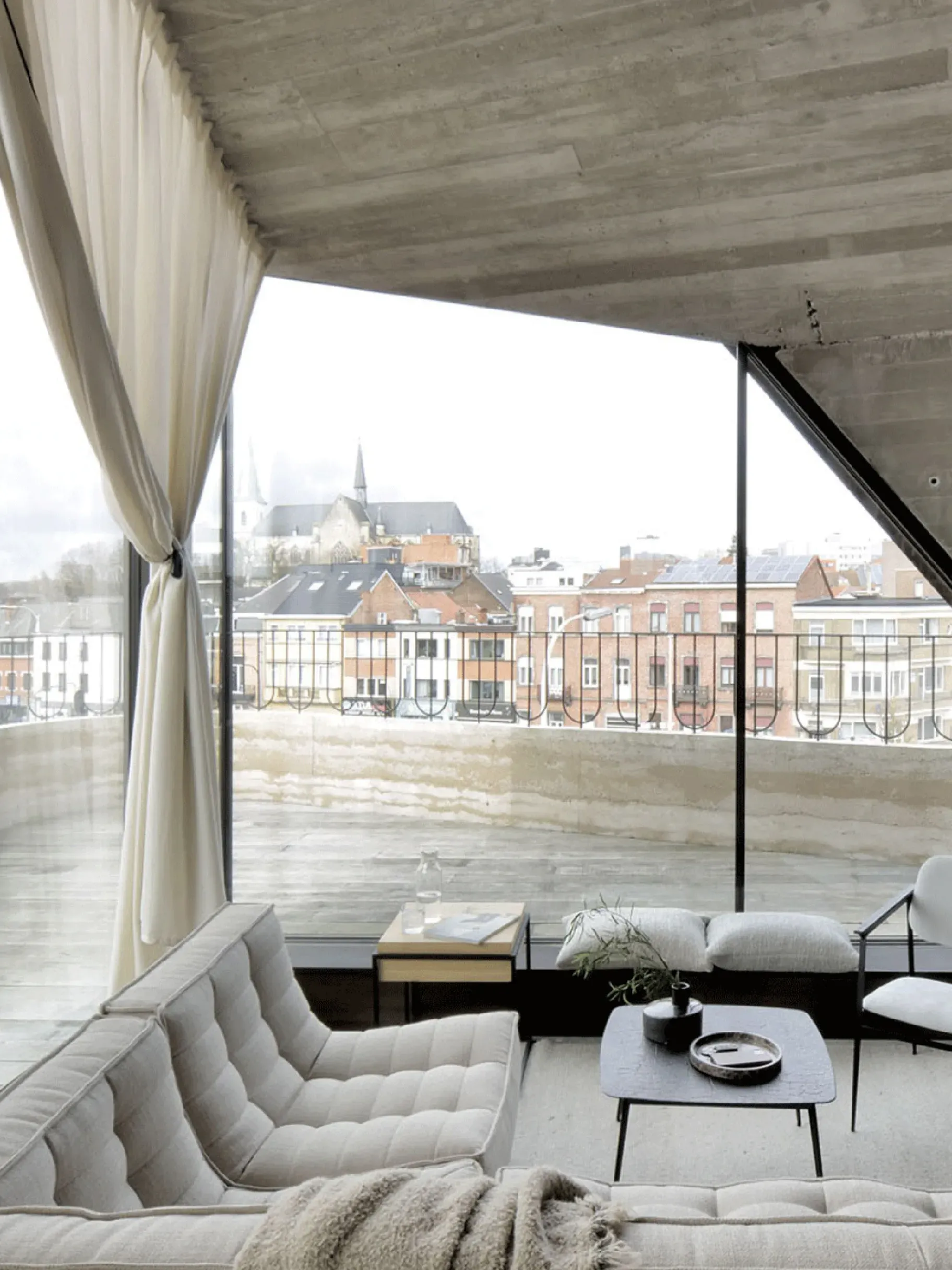 BENSIMON Tables & Consoles<Table de chevet monolit chene massif - ethnicraft #ffffff