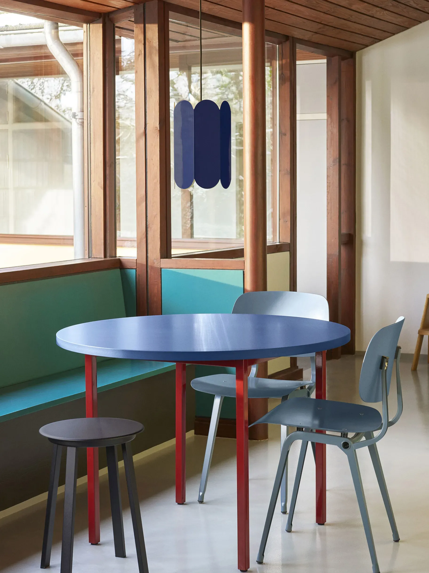 BENSIMON Tables & Consoles<Table ronde two-colour muller van severen bleu pied bordeaux d105cm - hay #ffffff