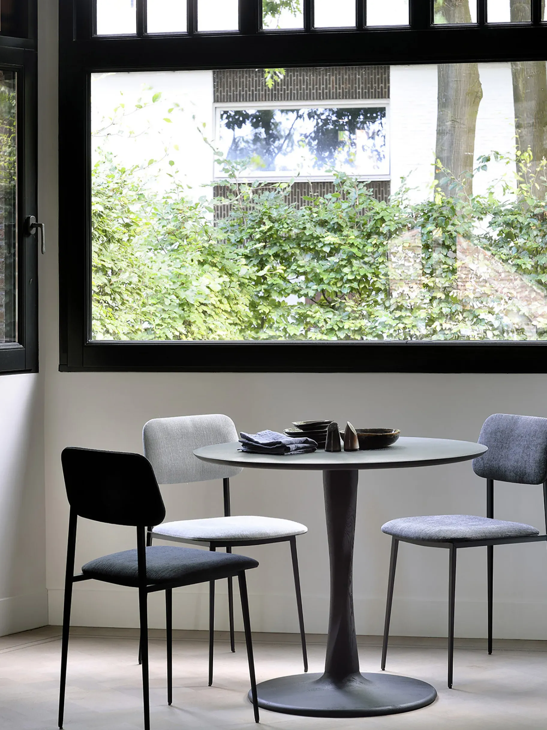 BENSIMON Tables & Consoles<Table torsion chene noir d70 - ethnicraft #ffffff